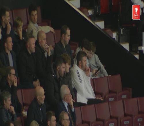 青年展露头,遗憾错失巅,峰荣耀,星耀娱乐,星耀娱乐官网